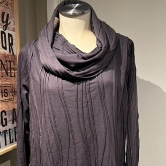 cowlneck purple blouse w pockets NWT - Picture 3 of 12